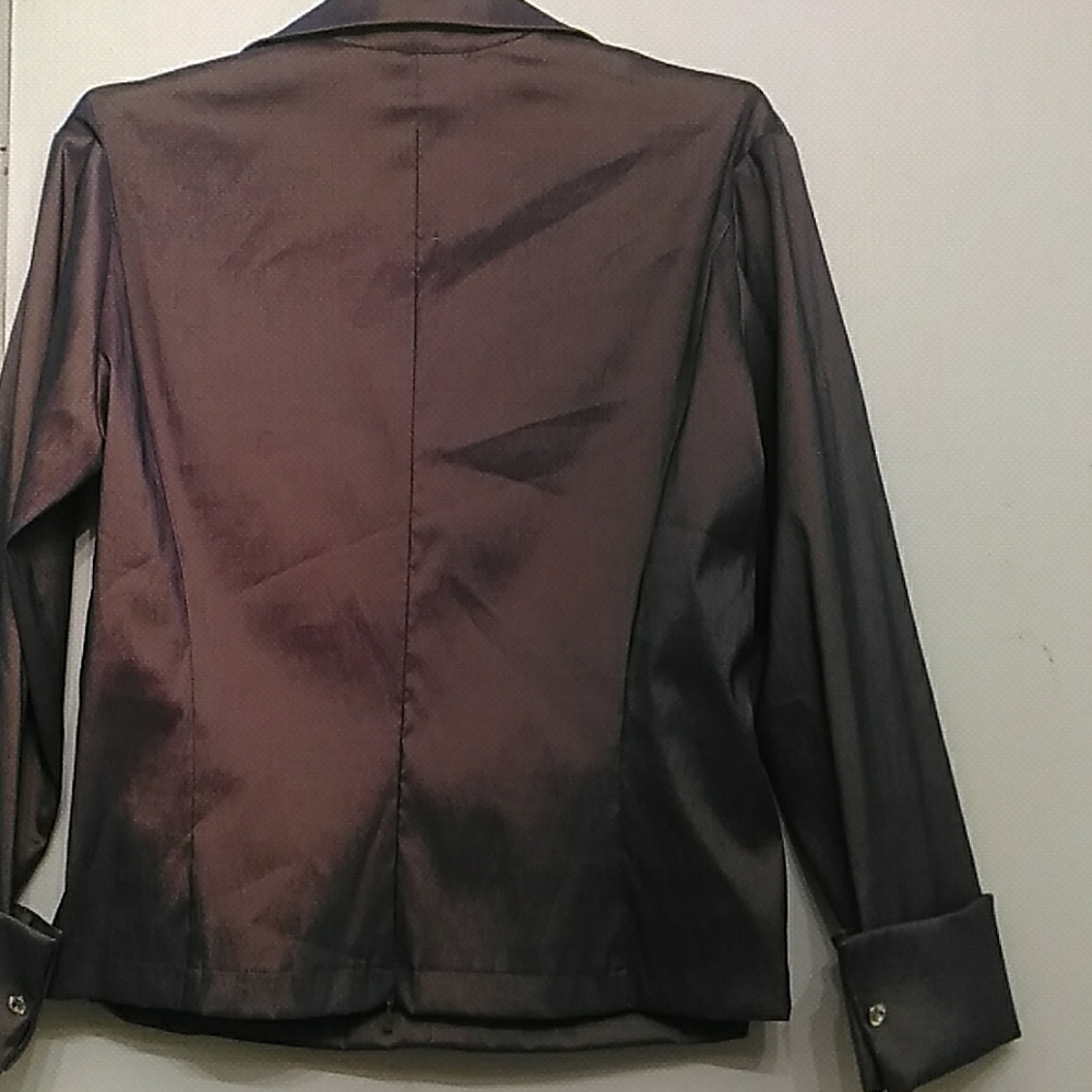 Top - Picture 5 of 7